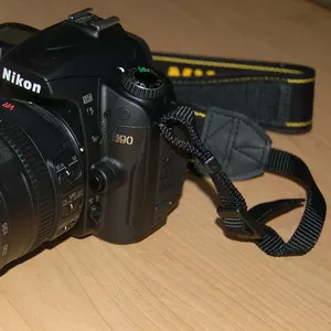 Nikon D70 DSLR Camera {Skype /: ltdmarketstore}